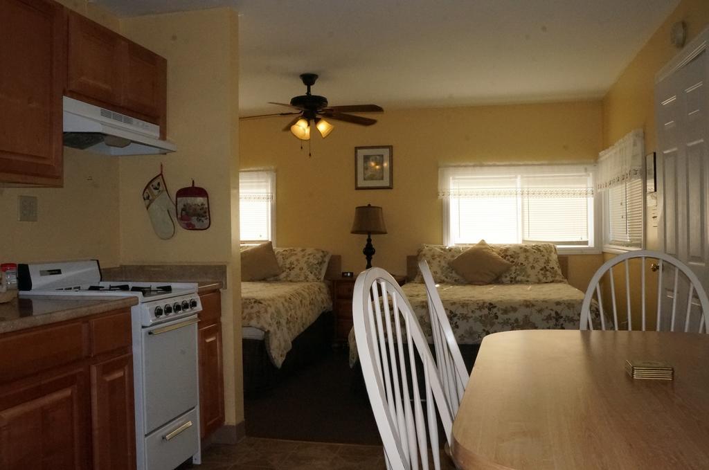 Lake Place Resort Glenhaven الغرفة الصورة