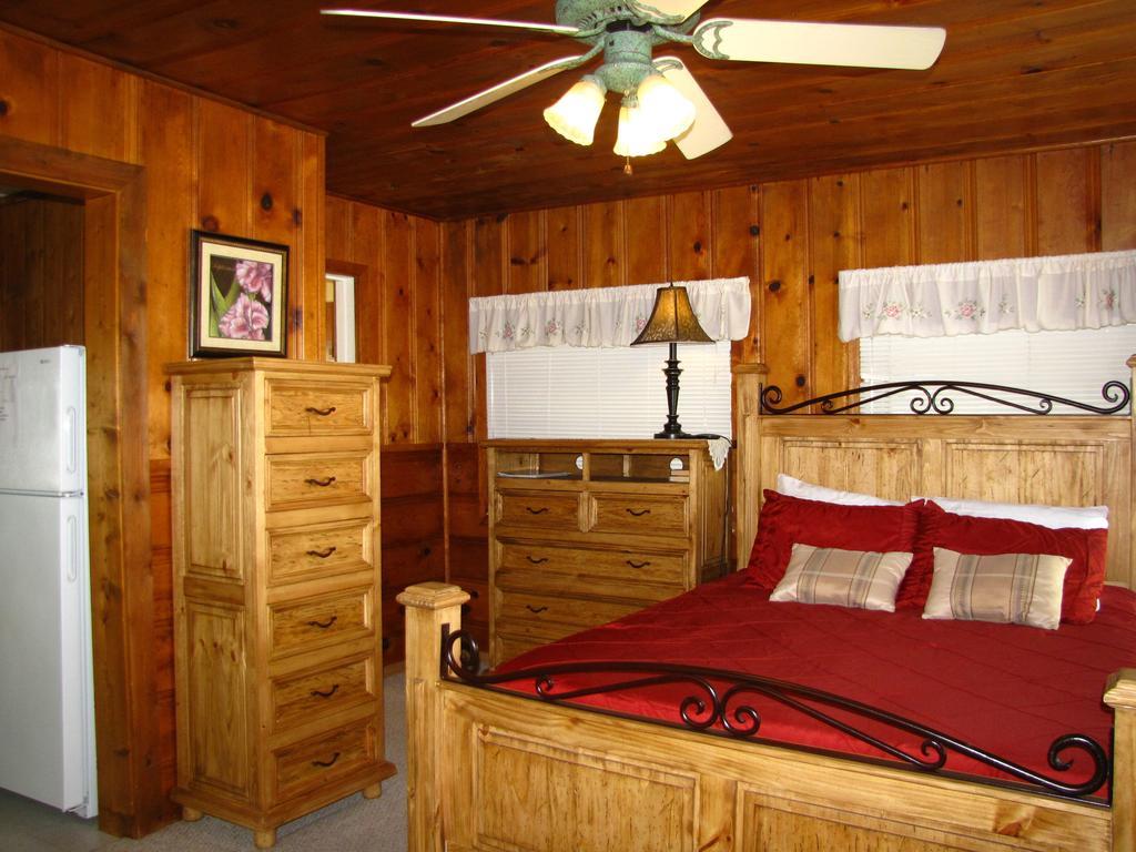 Lake Place Resort Glenhaven الغرفة الصورة